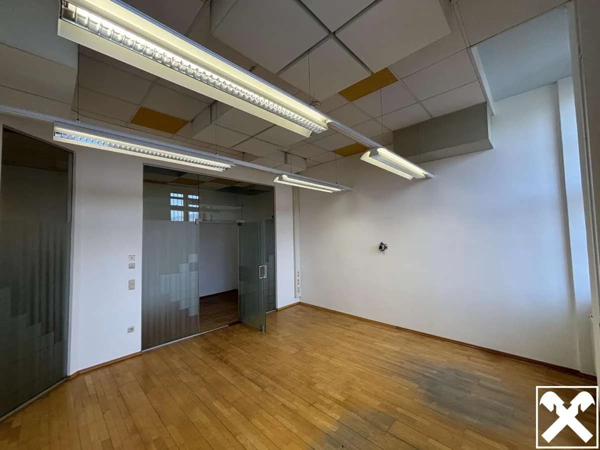 4-Zimmer-Gewerbeimmobilie mieten in Linz – 175 m², € 2.306 – Bild 4 von 12