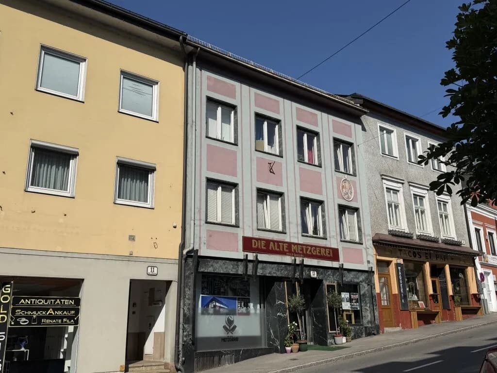 Gewerbeimmobilie kaufen in Gmunden – 456 m², € 899.000 – Bild 2 von 27