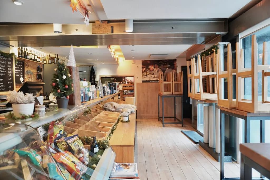 Gewerbeimmobilie kaufen in Gmunden – 456 m², € 899.000 – Bild 10 von 27