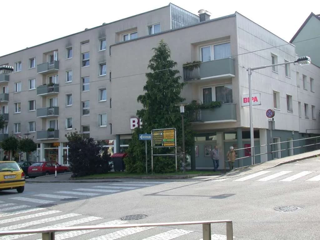 3-Zimmer-Gewerbeimmobilie mieten in Vöcklabruck – 98 m², € 773