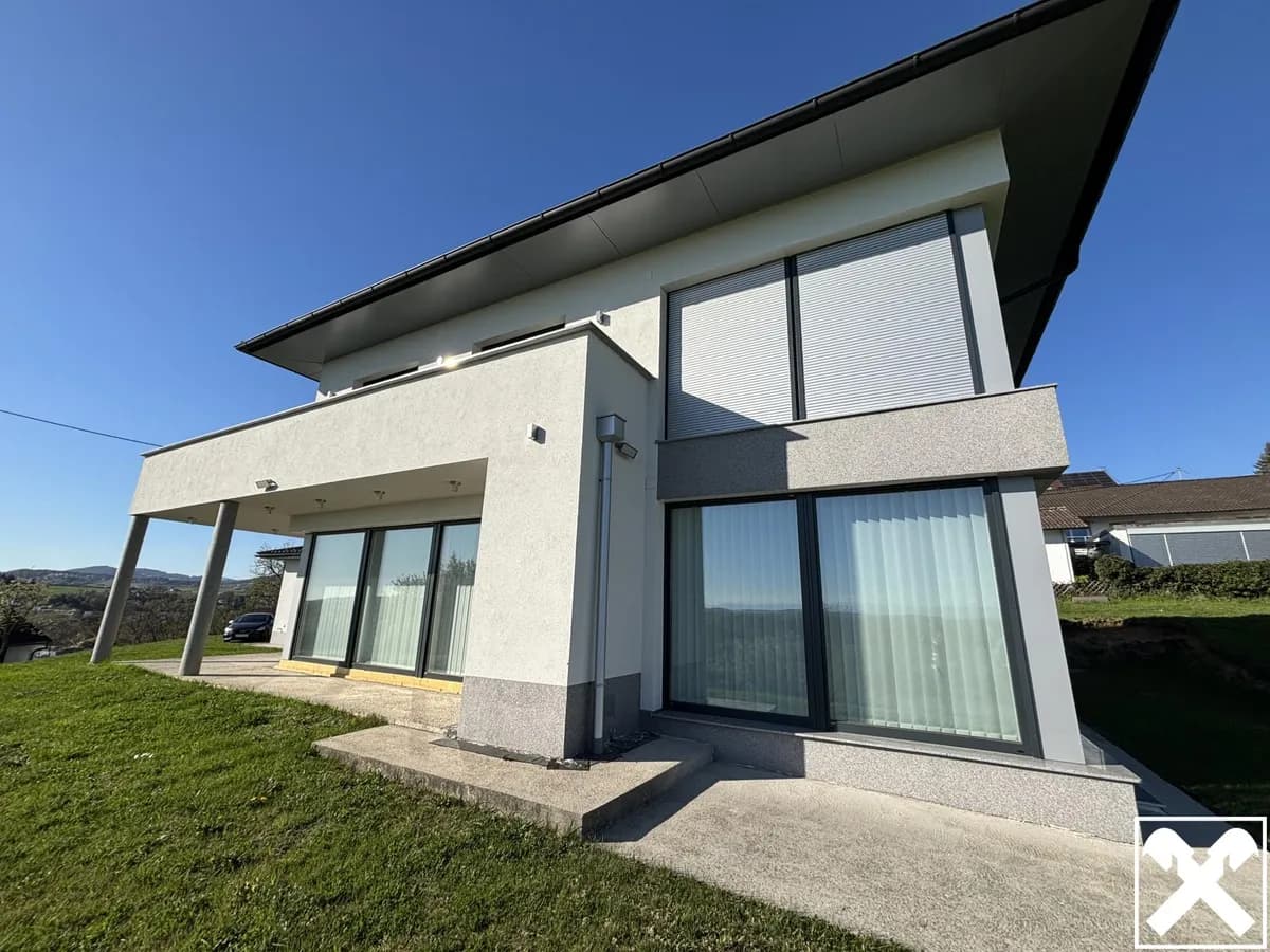 5-Zimmer-Haus kaufen in Perg – 208 m²