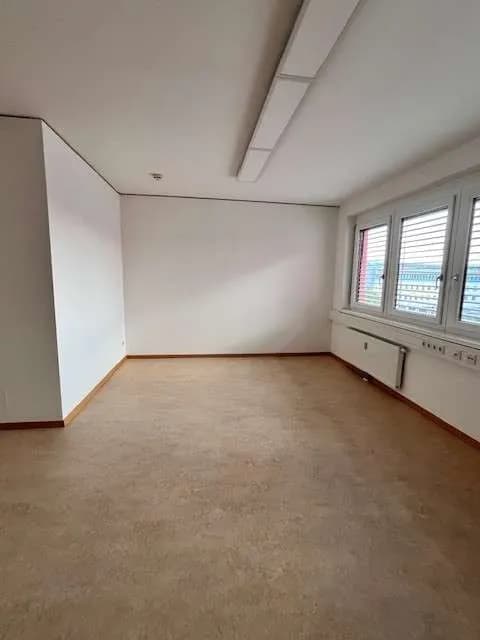 2-Zimmer-Gewerbeimmobilie mieten in Eisenstadt – 60 m², € 776 – Bild 2 von 10