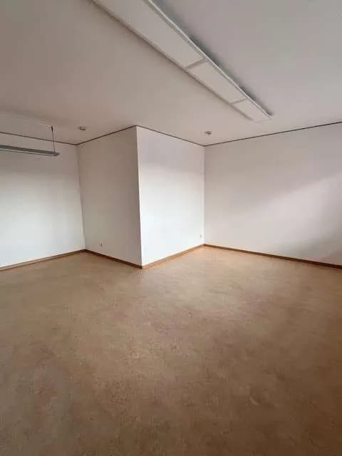 2-Zimmer-Gewerbeimmobilie mieten in Eisenstadt – 60 m², € 776 – Bild 3 von 10