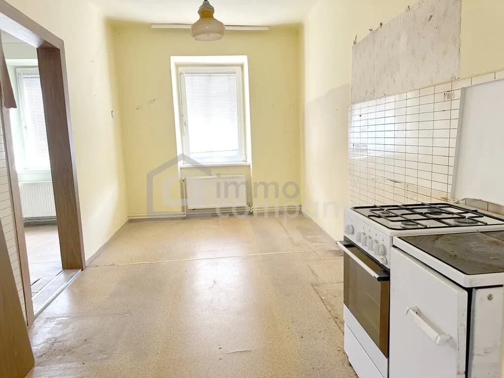 5-Zimmer-Haus kaufen in Baden – 251 m², € 145.000 – Bild 7 von 16