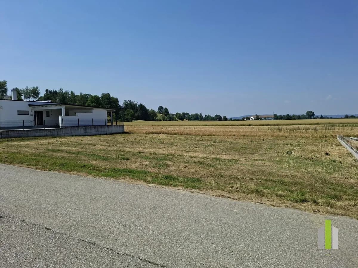 Grundstück kaufen in Braunau am Inn – 840 m², € 130.000