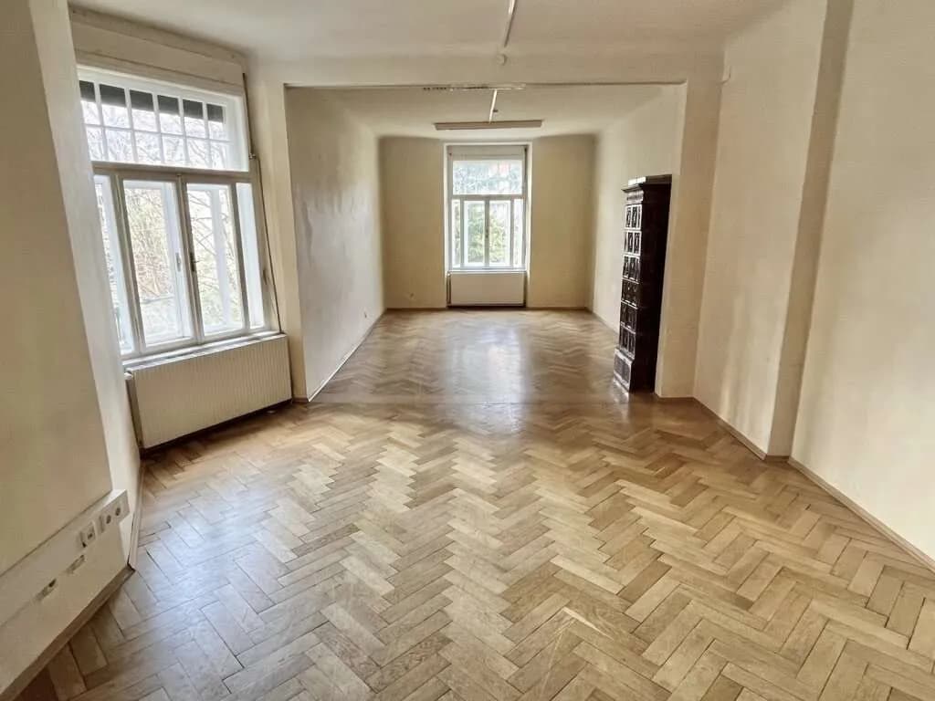 8-Zimmer-Wohnung mieten in Graz – 208 m², € 2.654