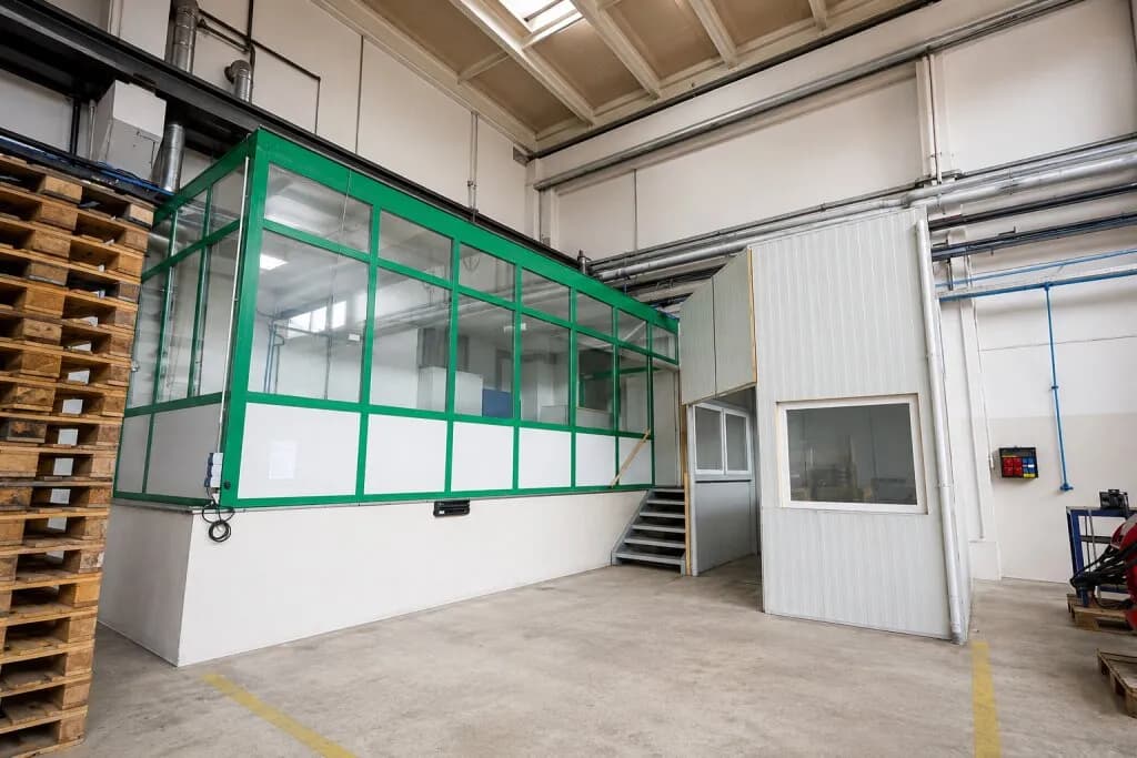 Gewerbeimmobilie mieten in Gmunden – 480 m², € 3.840 – Bild 3 von 9