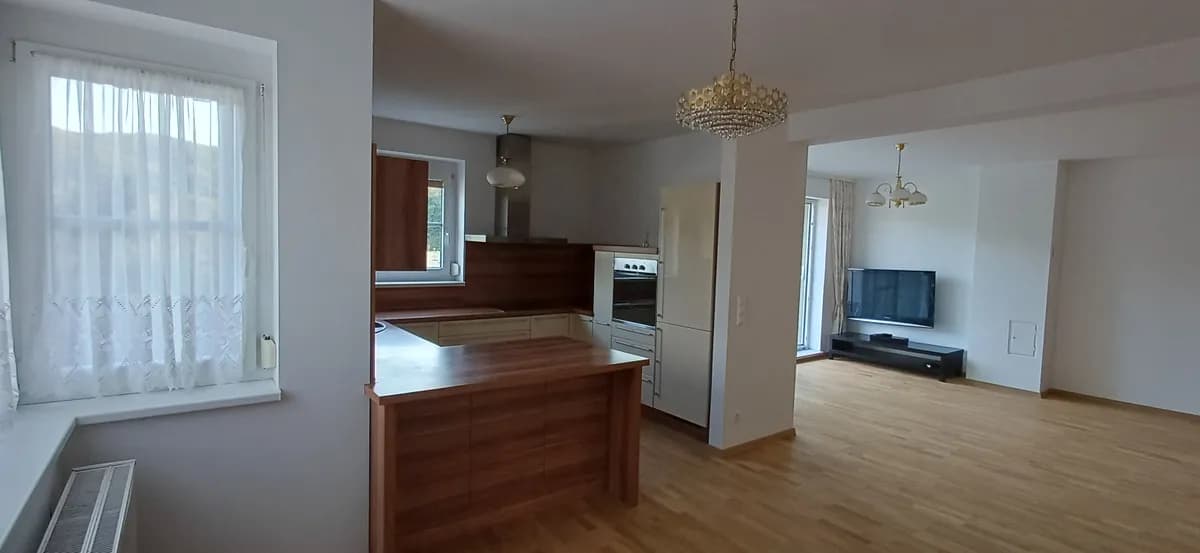 4-Zimmer-Wohnung mieten in Mödling – 106 m², € 2.000 – Bild 2 von 14