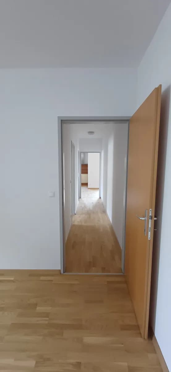 4-Zimmer-Wohnung mieten in Mödling – 106 m², € 2.000 – Bild 7 von 14
