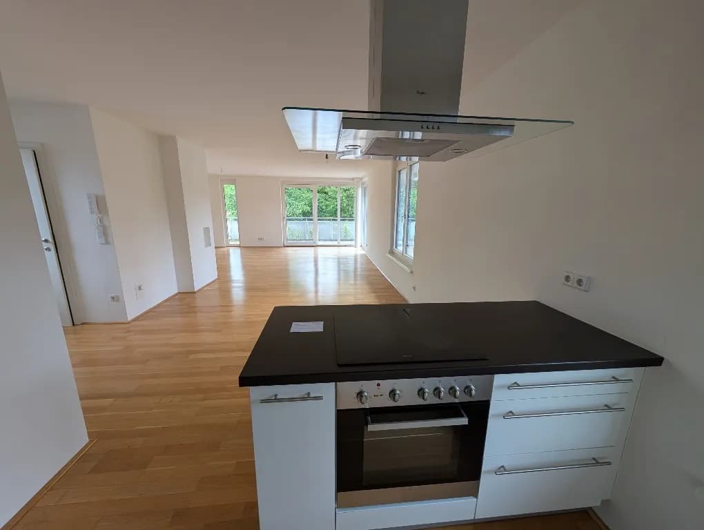 Wohnung mieten in Salzburg Stadt – 136 m², € 2.839