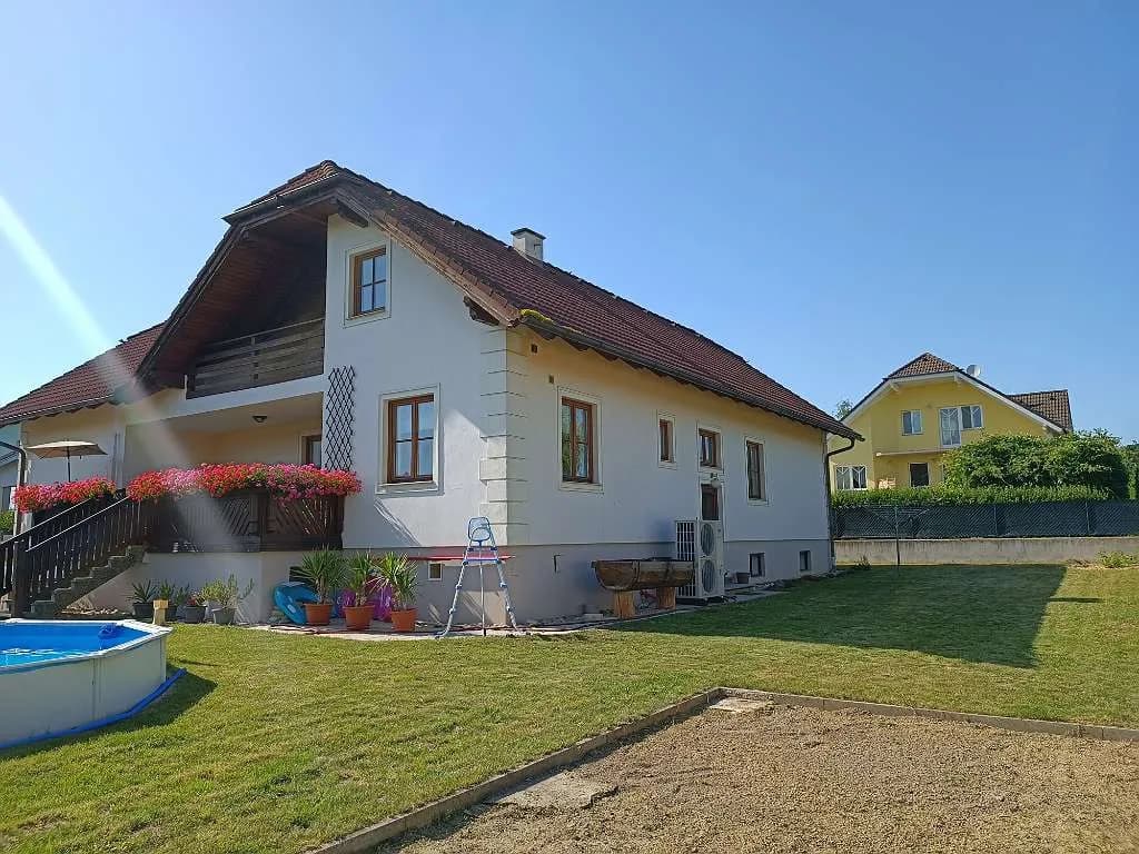 3-Zimmer-Haus mieten in Horn – 130 m², € 1.050