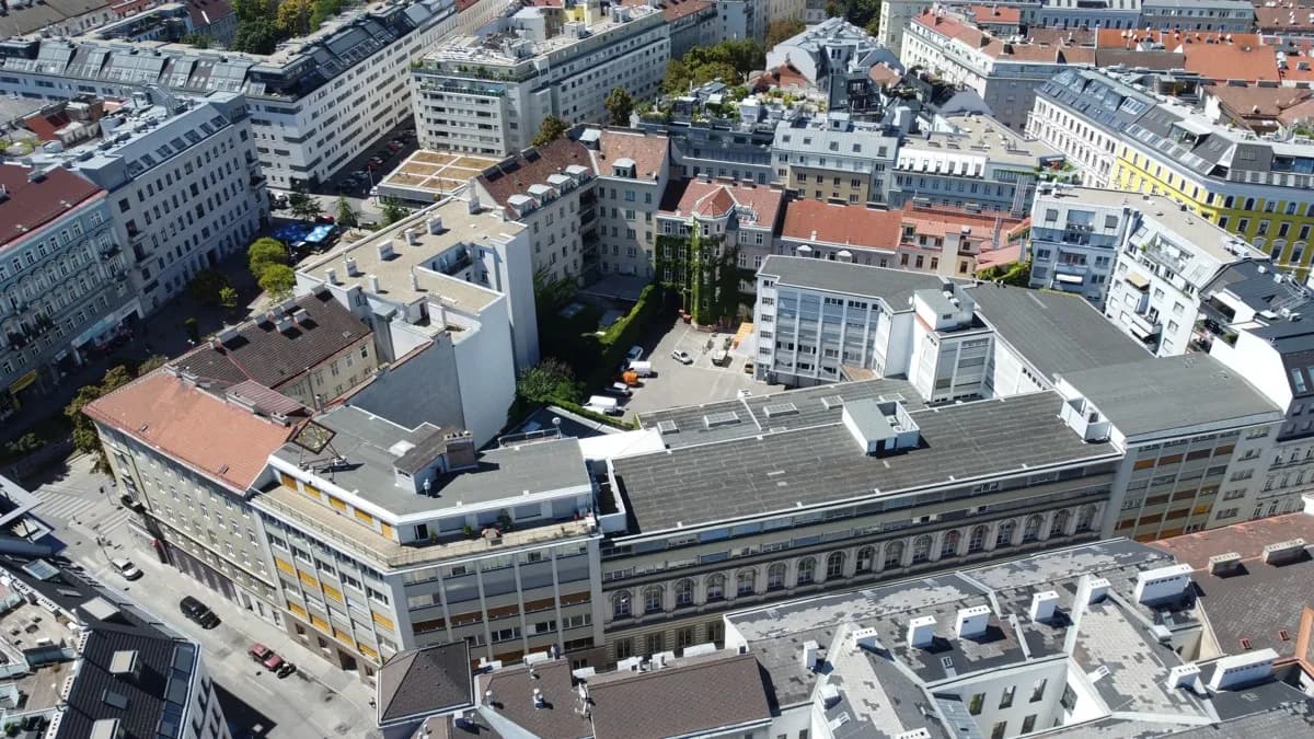 Gewerbeimmobilie mieten in Wien – 902 m², € 7