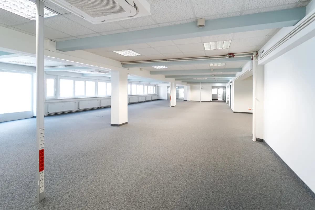 Gewerbeimmobilie mieten in Wien – 902 m², € 7 – Bild 8 von 14