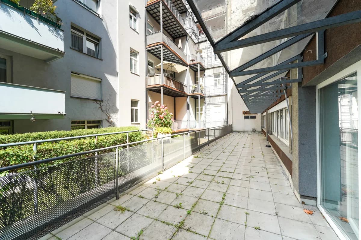 Gewerbeimmobilie mieten in Wien – 902 m², € 7 – Bild 10 von 14