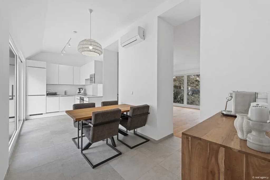 4-Zimmer-Wohnung mieten in Wien – 125,57 m², € 2.996