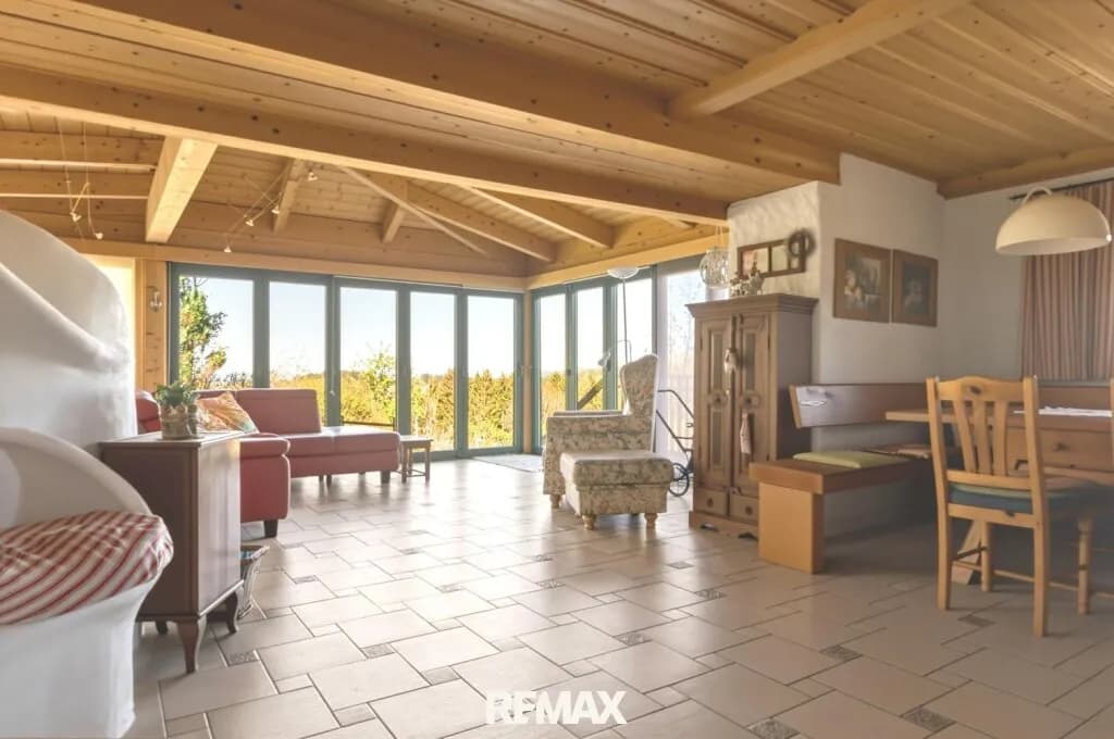 8-Zimmer-Haus kaufen in Urfahr-Umgebung – 257 m², € 650.000 – Bild 4 von 30