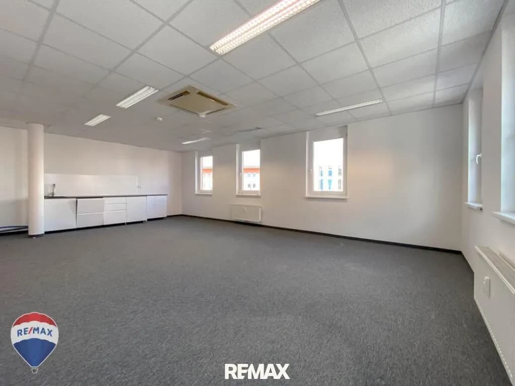 2-Zimmer-Gewerbeimmobilie mieten in Graz-Umgebung – 57 m², € 809 – Bild 2 von 7