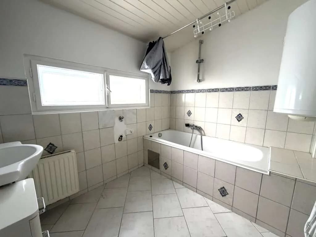 4-Zimmer-Wohnung mieten in Hollabrunn – 100 m², € 950 – Bild 3 von 23
