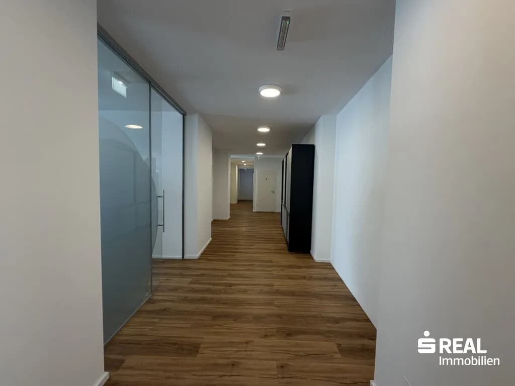Gewerbeimmobilie mieten in Linz – 243 m², € 3.750 – Bild 6 von 16