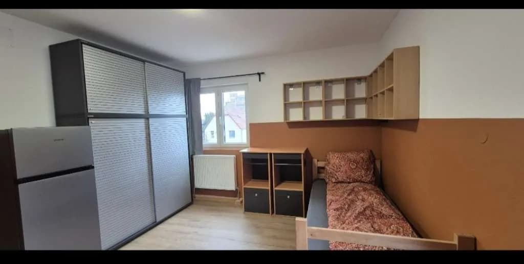 10-Zimmer-Wohnung mieten in Wien – 15 m², € 600 – Bild 3 von 3