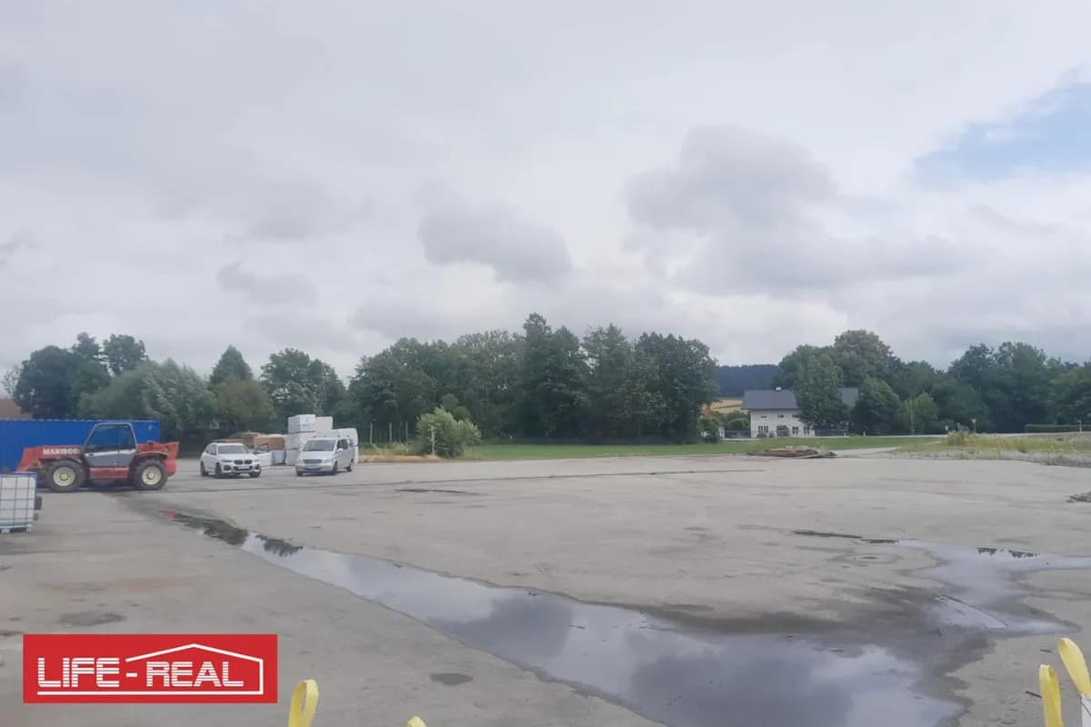 Grundstück kaufen in Braunau am Inn – 3 412 m², € 347.500
