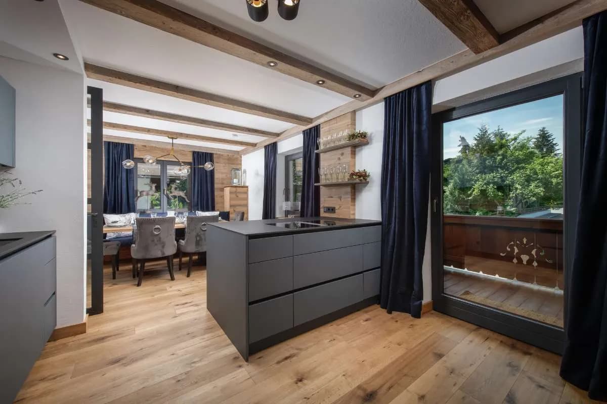Wohnung kaufen in Kitzbühel – 120 m², € 1.390.000 – Bild 1 von 5