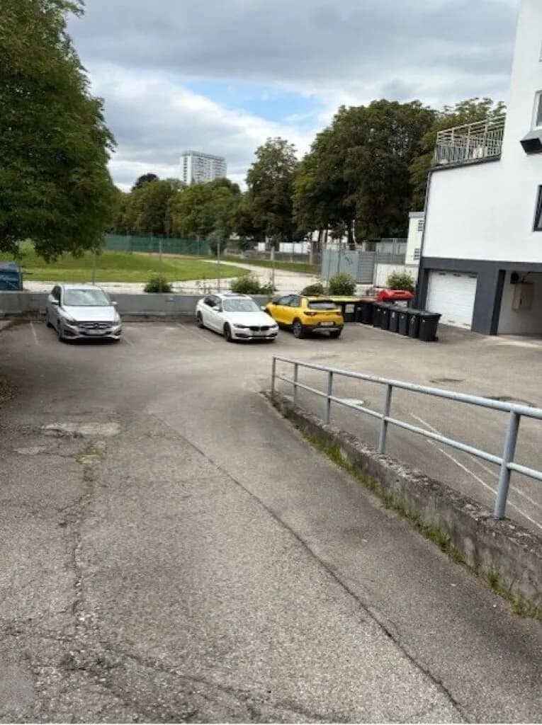 38-Zimmer-Gewerbeimmobilie kaufen in Wels – 800 m², € 3.240.000 – Bild 3 von 3