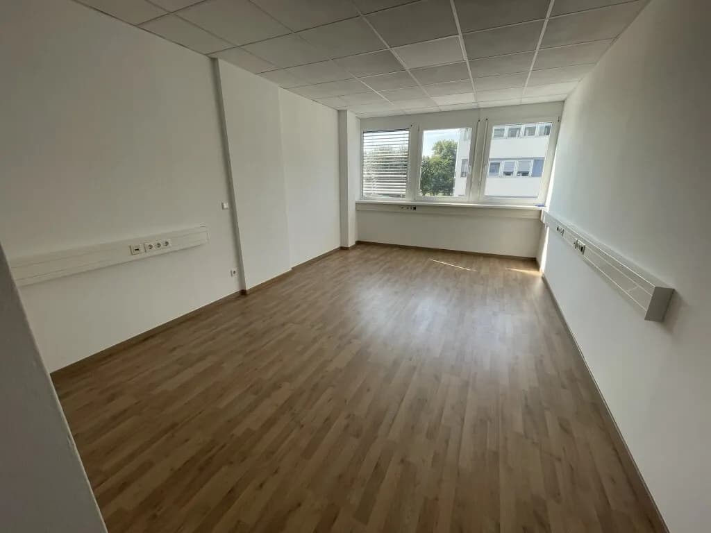 1-Zimmer-Gewerbeimmobilie mieten in Baden – 41 m², € 534 – Bild 6 von 9