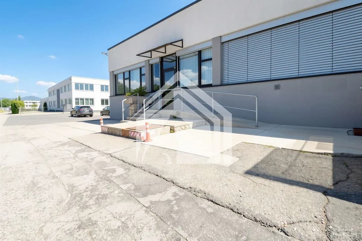 Gewerbeimmobilie mieten in Klagenfurt – 133 m², € 1.050