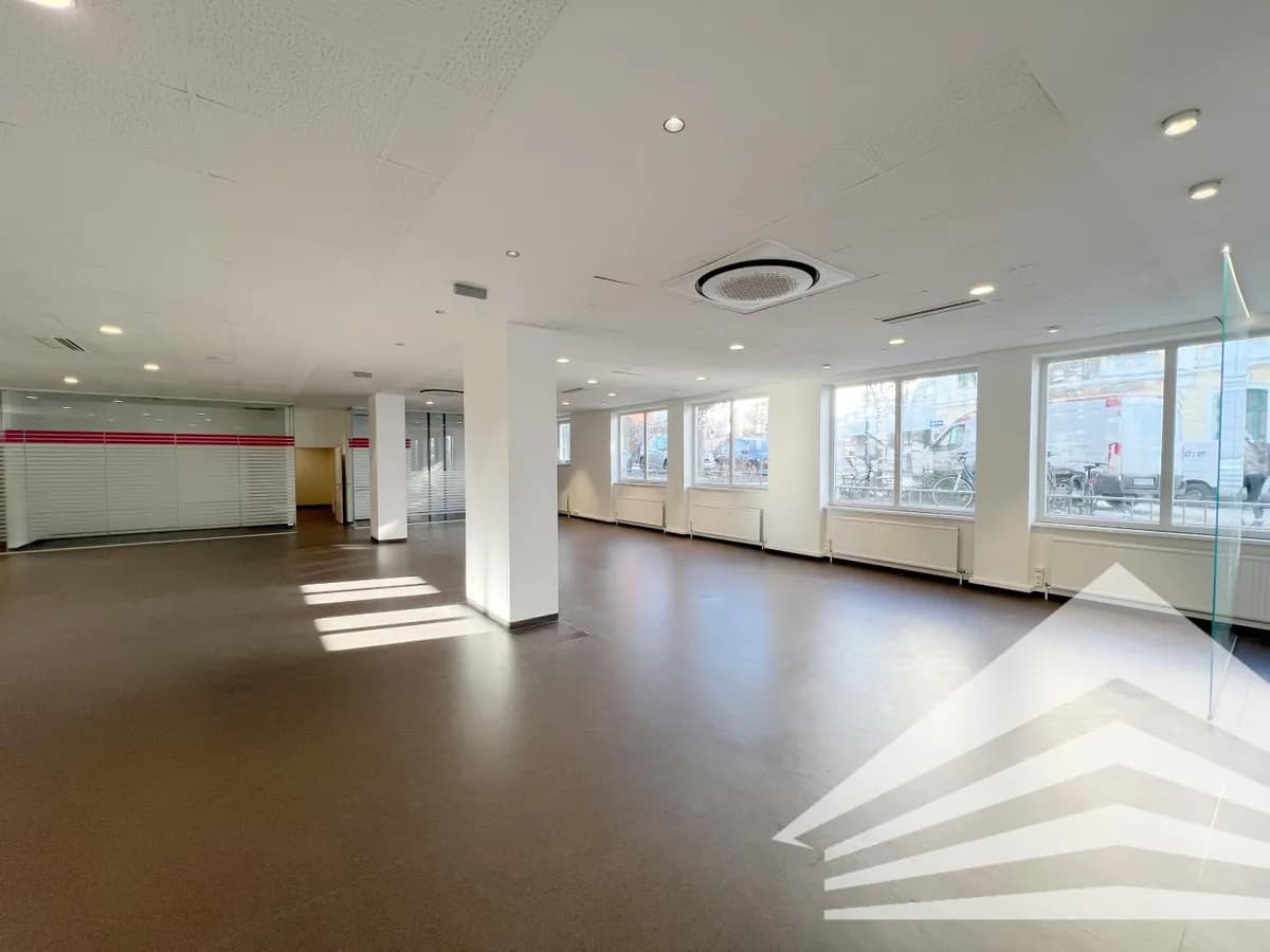 2-Zimmer-Gewerbeimmobilie mieten in Linz – 300 m², € 4.161 – Bild 3 von 9