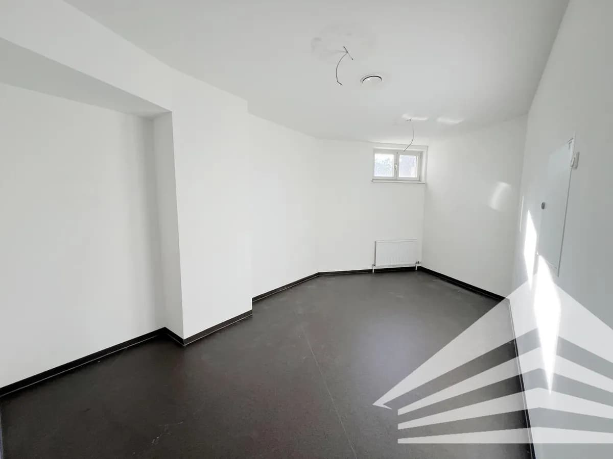 2-Zimmer-Gewerbeimmobilie mieten in Linz – 300 m², € 4.161 – Bild 8 von 9