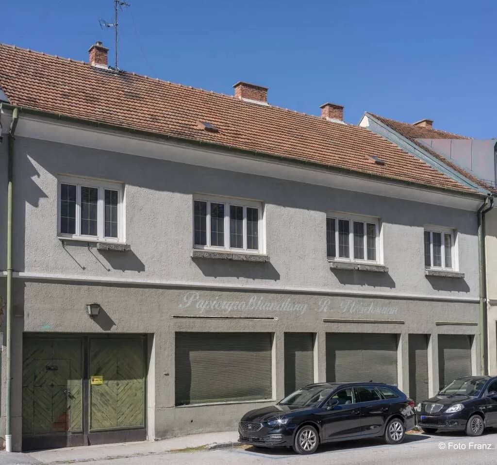 Immobilie kaufen in Wiener Neustadt – 630 m², € 495.000 – Bild 2 von 14