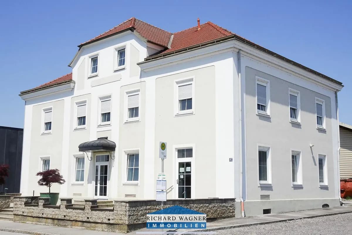 Haus kaufen in Amstetten – 380 m², € 590.000