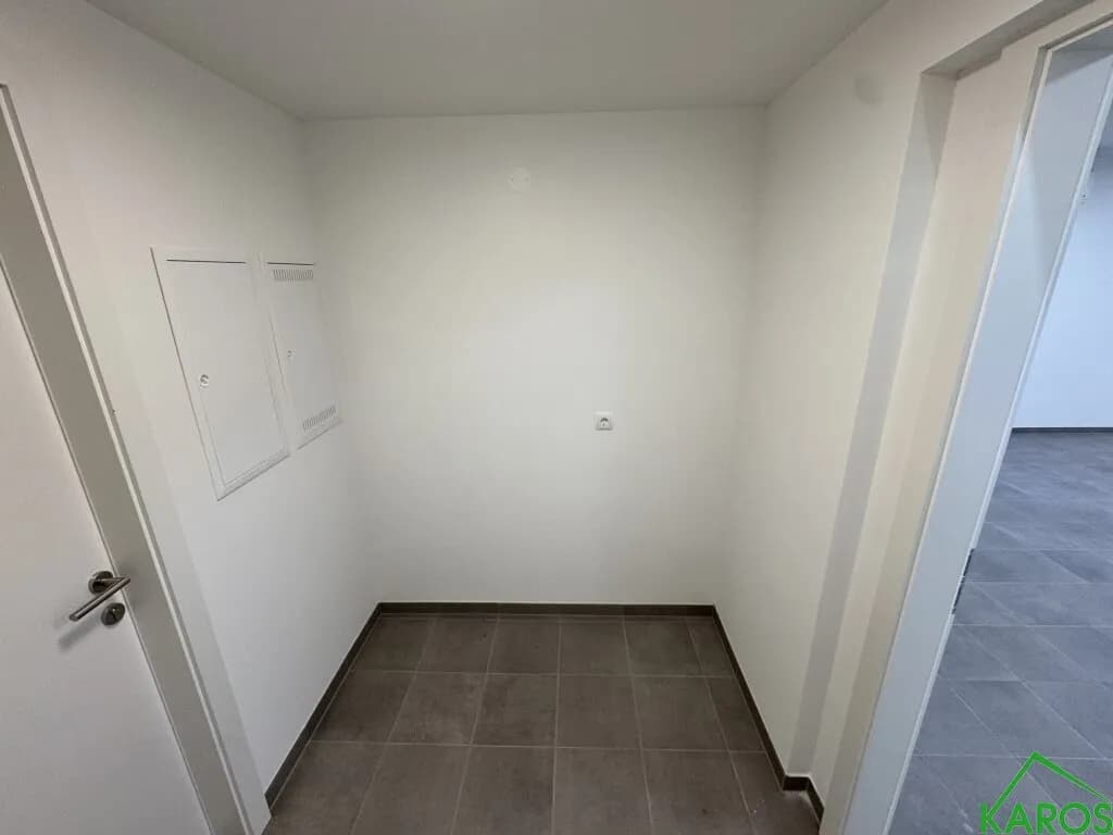 2-Zimmer-Gewerbeimmobilie mieten in Wien – 147 m², € 1.946 – Bild 13 von 31