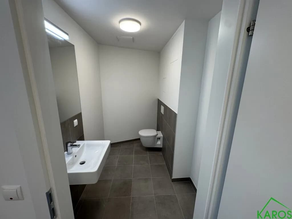2-Zimmer-Gewerbeimmobilie mieten in Wien – 147 m², € 1.946 – Bild 17 von 31