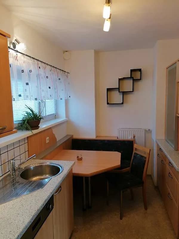 3-Zimmer-Wohnung mieten in Vöcklabruck – 97 m², € 989
