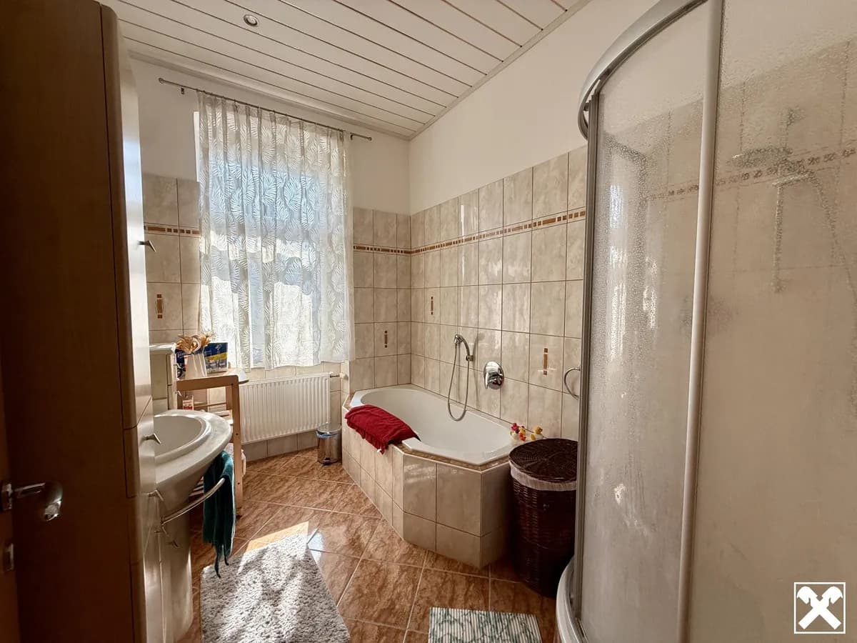 8-Zimmer-Haus kaufen in Hollabrunn – 201 m², € 649.000 – Bild 10 von 23