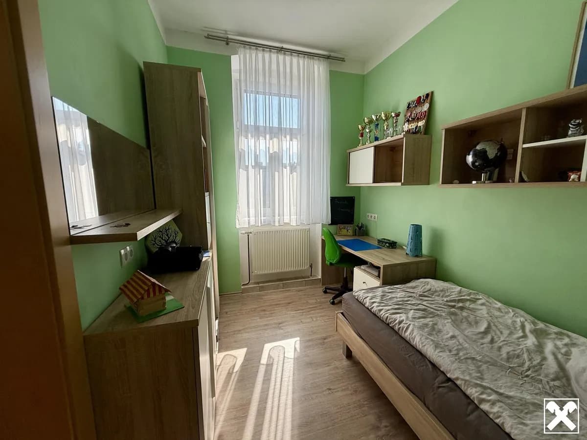 8-Zimmer-Haus kaufen in Hollabrunn – 201 m², € 649.000 – Bild 16 von 23