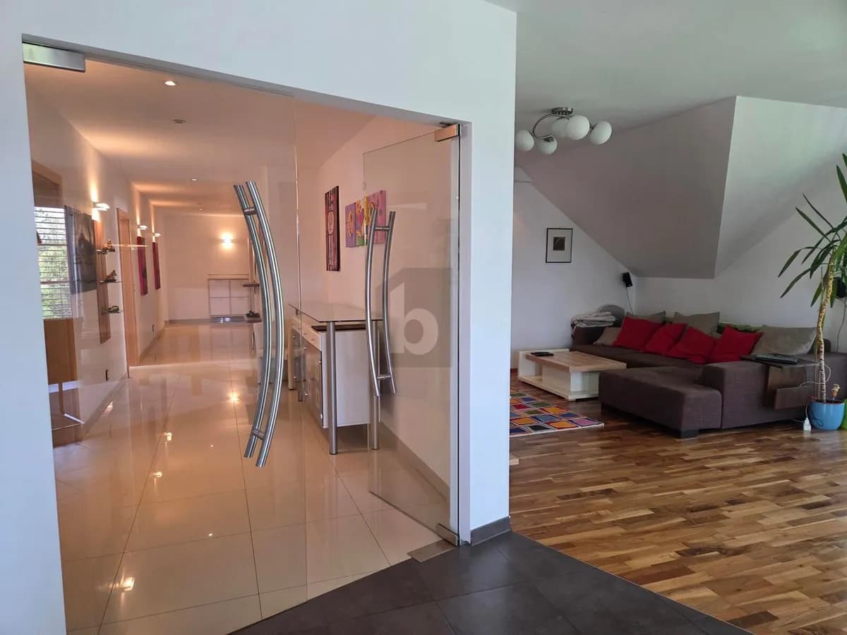 5-Zimmer-Haus kaufen in Graz-Umgebung – 237 m², € 509.000 – Bild 2 von 6