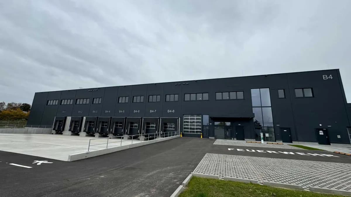 Gewerbeimmobilie mieten in Korneuburg – 6 945 m²
