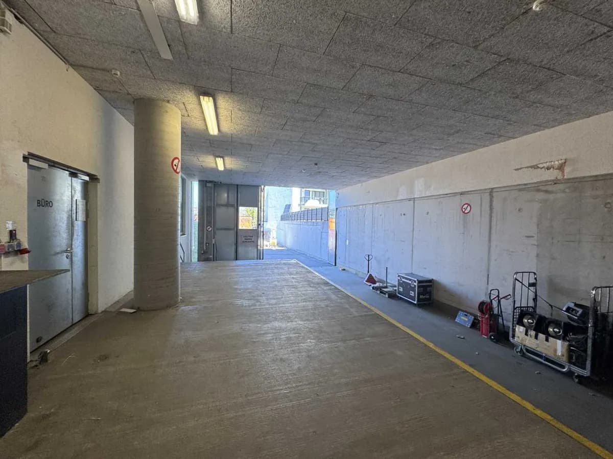 Gewerbeimmobilie mieten in Wien – 244 m², € 15 – Bild 14 von 18