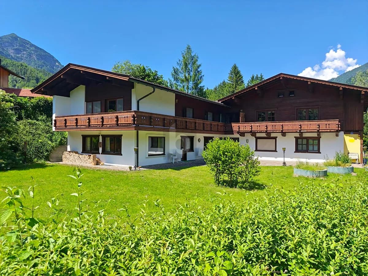 14-Zimmer-Gewerbeimmobilie kaufen in Kitzbühel – 387 m²