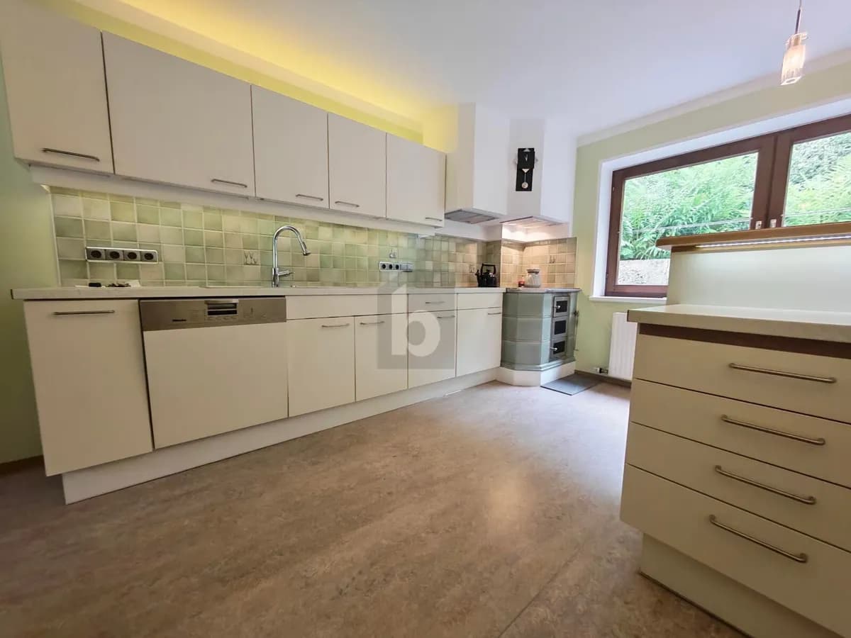 14-Zimmer-Gewerbeimmobilie kaufen in Kitzbühel – 387 m² – Bild 4 von 5