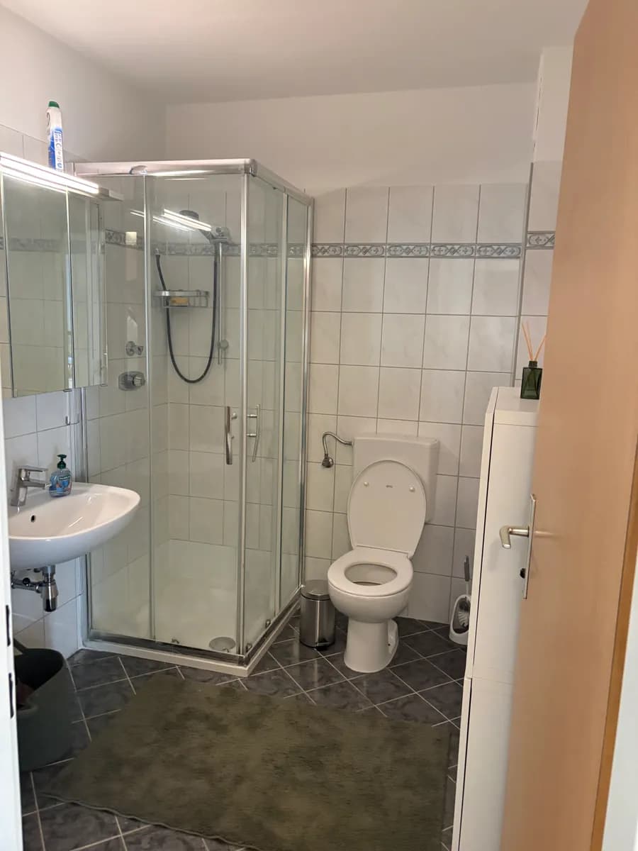 2-Zimmer-Wohnung mieten in Gmunden – 63 m², € 930 – Bild 10 von 11