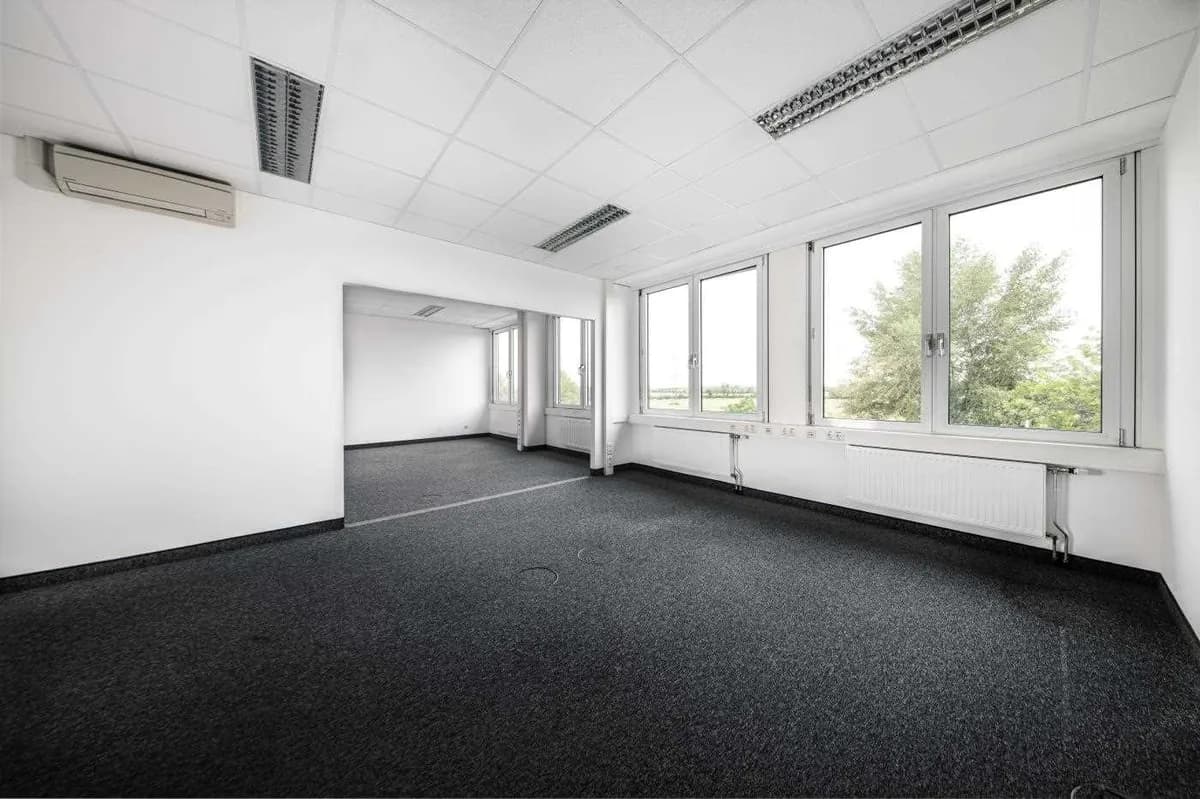Gewerbeimmobilie mieten in Bruck an der Leitha – 20 m², € 9 – Bild 2 von 13