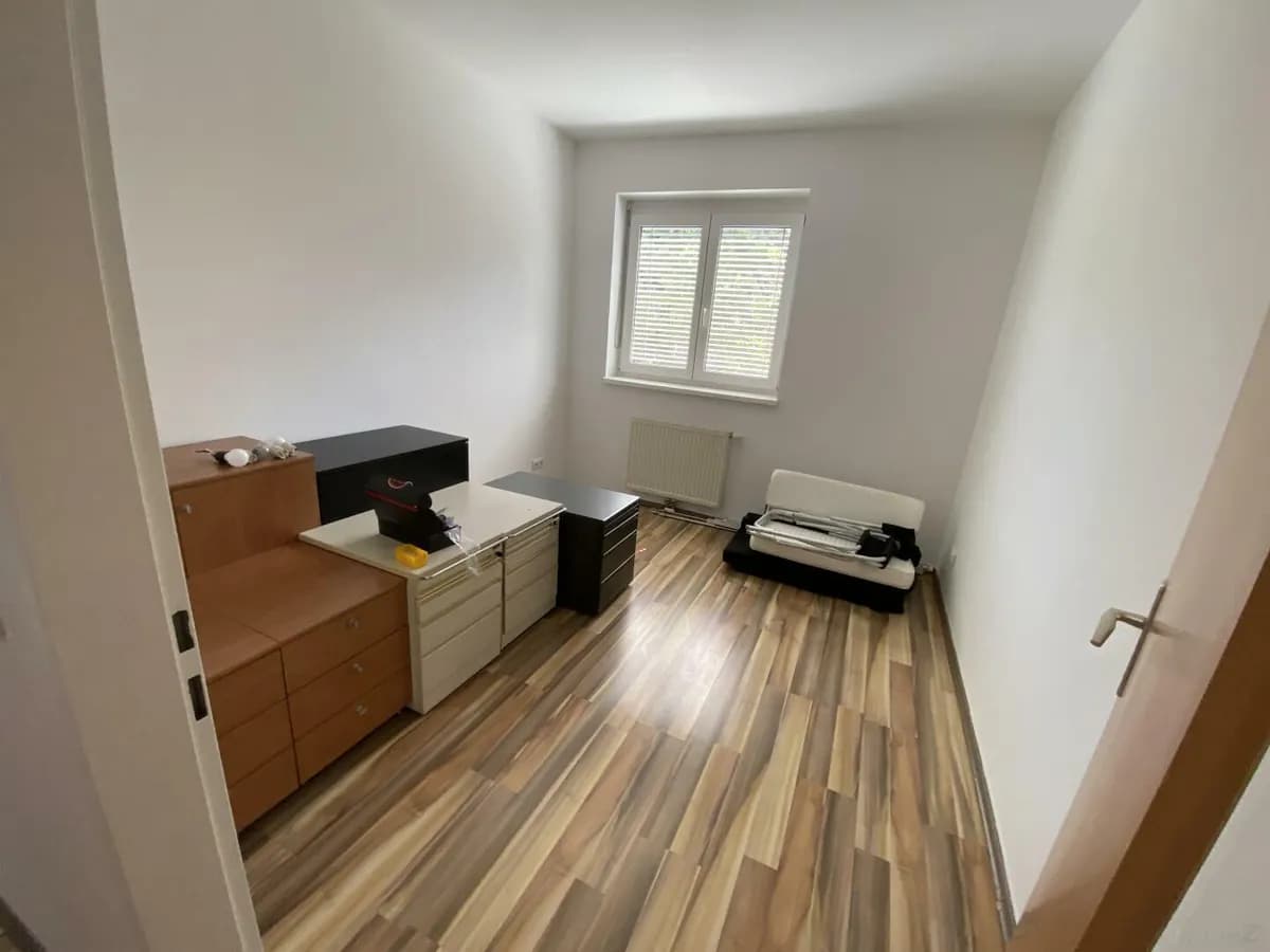 4-Zimmer-Gewerbeimmobilie mieten in Graz – 75 m², € 800 – Bild 14 von 19