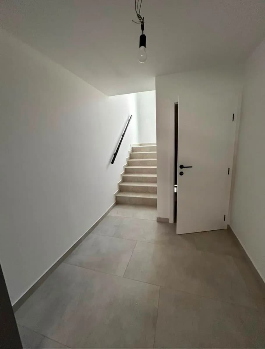 5-Zimmer-Wohnung mieten in Linz Land – 120 m², € 1.550 – Bild 2 von 7