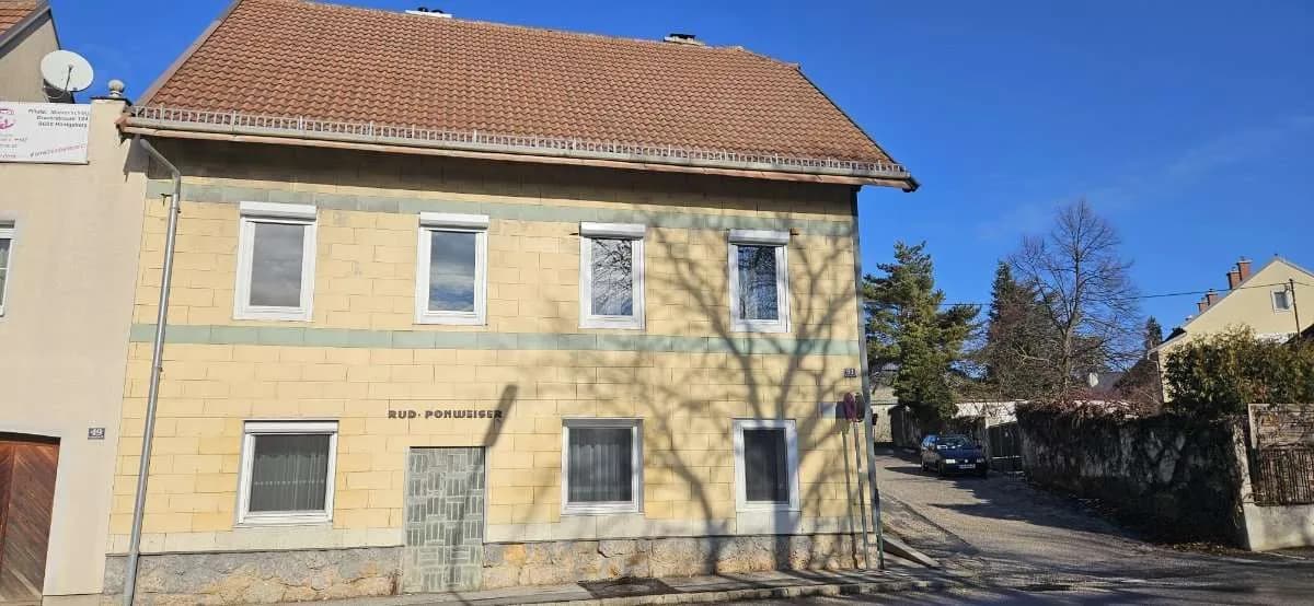 5-Zimmer-Haus kaufen in Neunkirchen – 160 m², € 315.000
