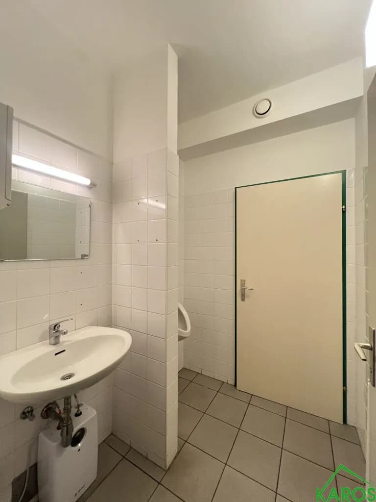 6-Zimmer-Gewerbeimmobilie mieten in Wien – 256 m², € 1.664 – Bild 24 von 27