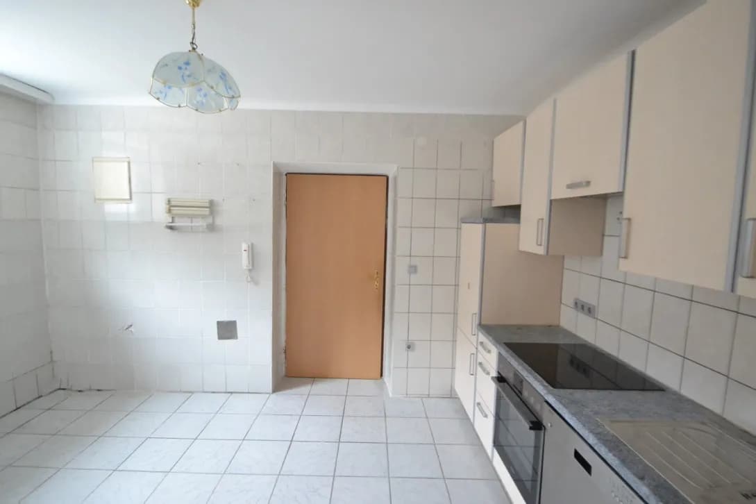 2-Zimmer-Wohnung mieten in Baden – 64 m², € 588 – Bild 3 von 10